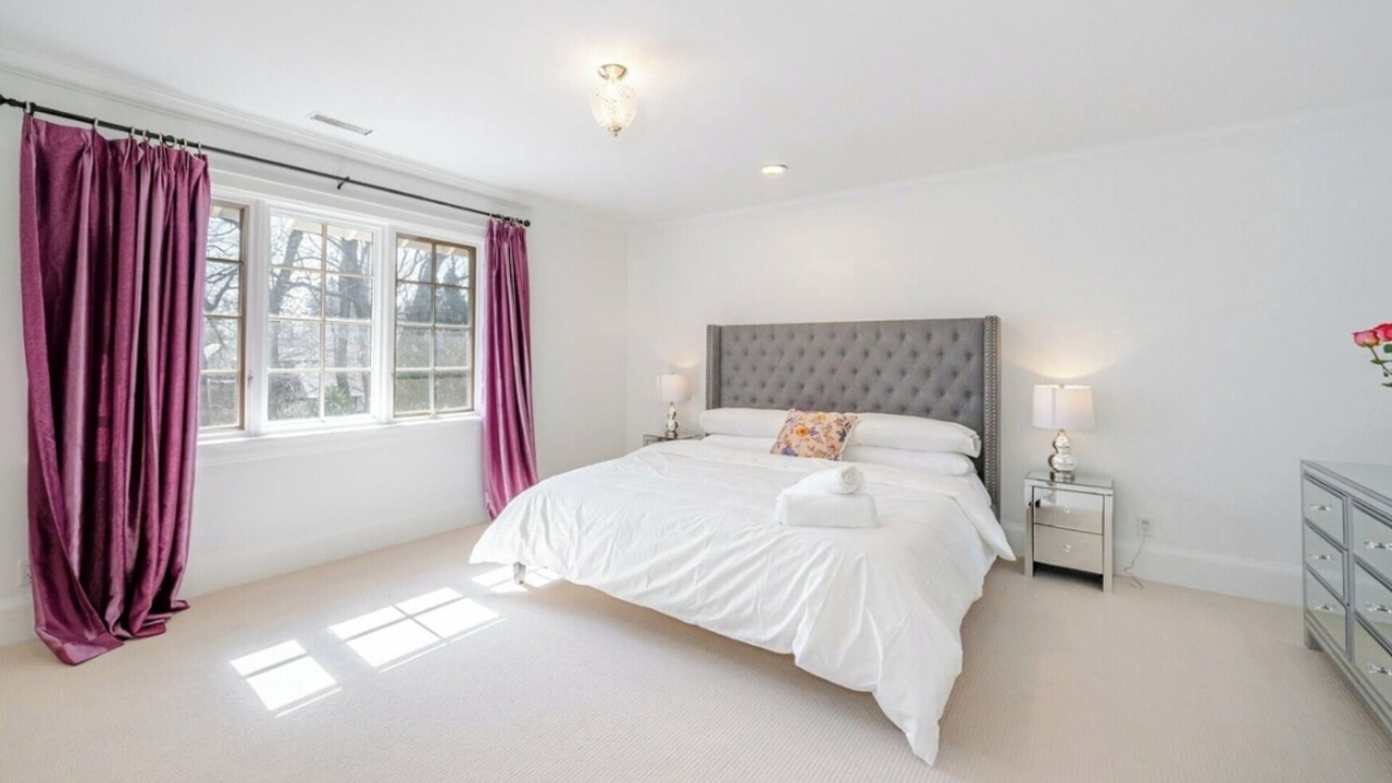 Photo of Bedroom in Lawrence Park
