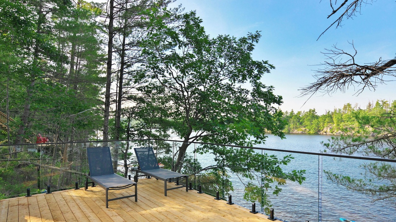 Photo of Patio Balcony in Gravenhurst