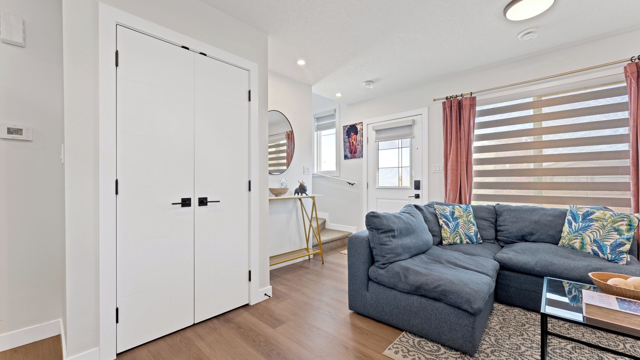 Photo of Livingroom in Northeast Edmonton