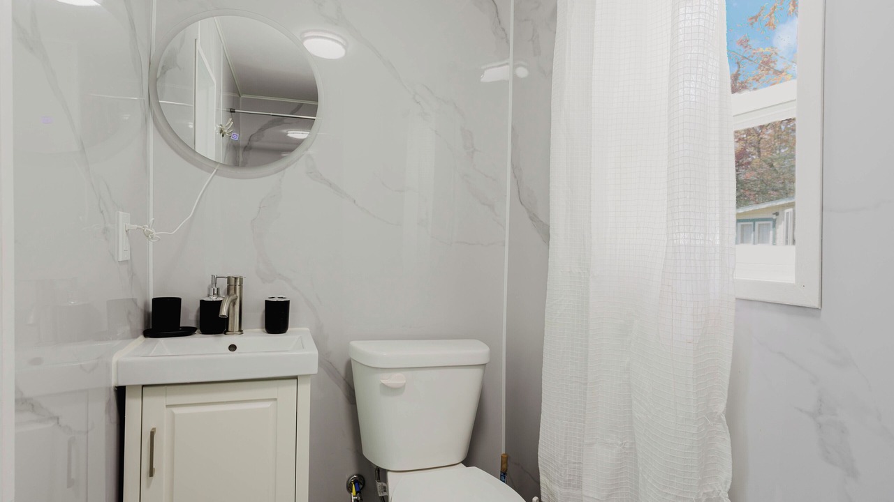 Photo of Bathroom in Gravenhurst