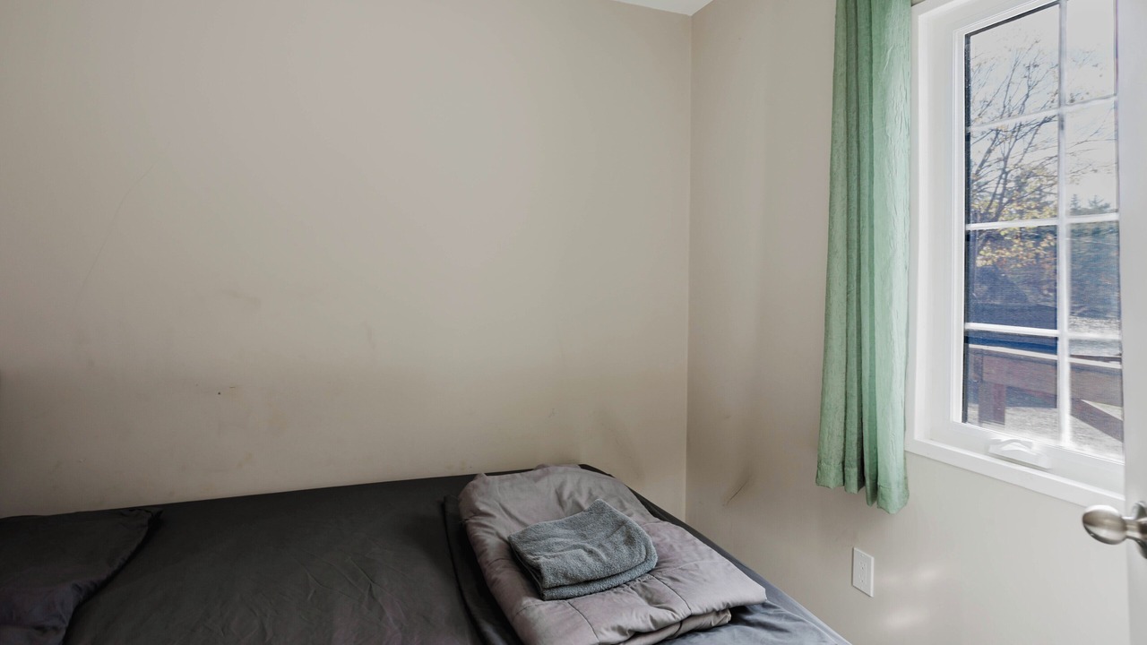 Photo of Bedroom in Gravenhurst