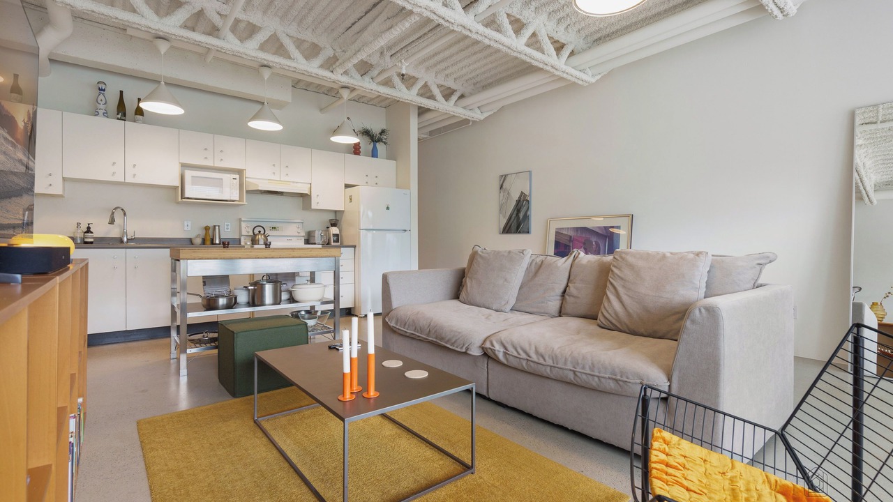 Photo of Livingroom in Mount Pleasant