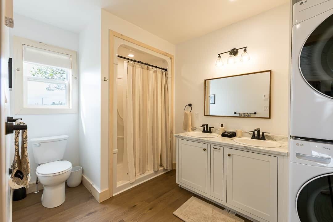Photo of Bathroom in Darnley