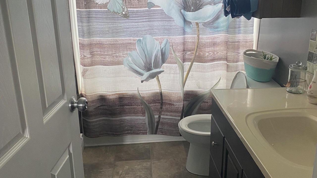 Photo of Bathroom in Fortune