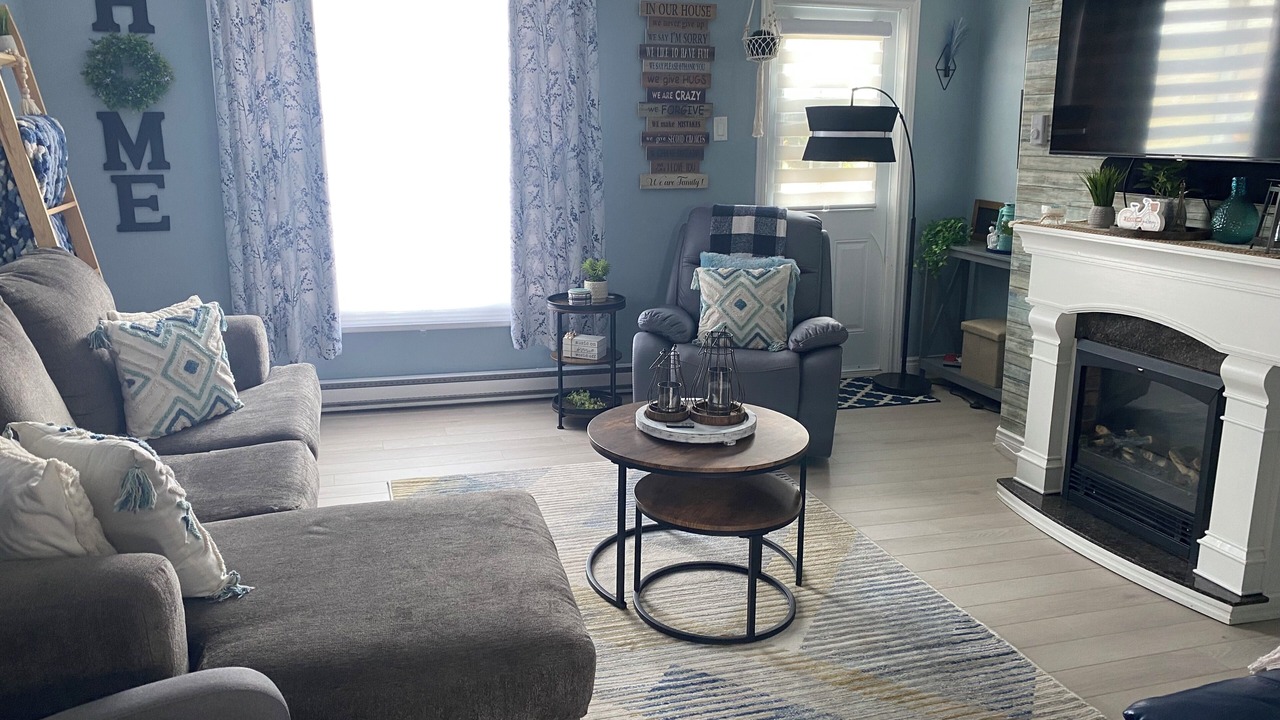 Photo of Livingroom in Fortune