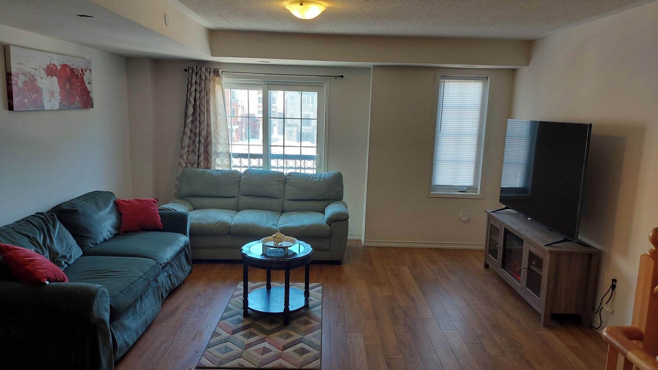 Photo of Livingroom in Durham Region