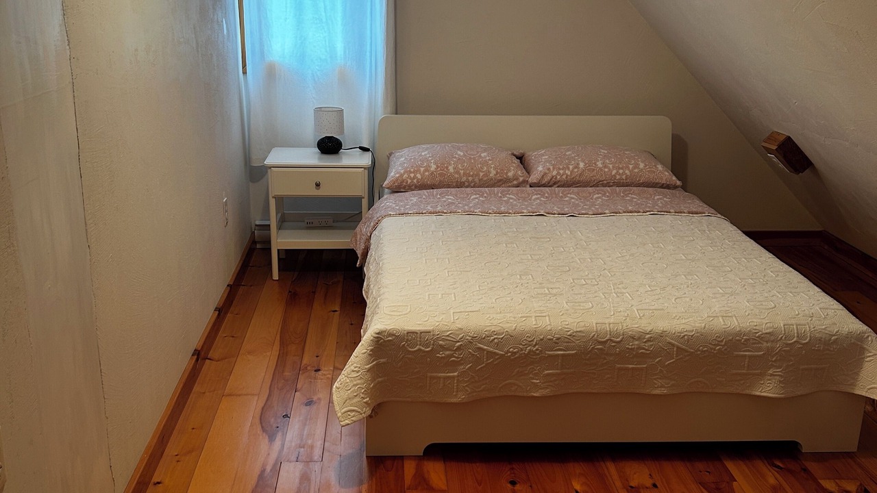 Photo of Bedroom in Upper New Cornwall