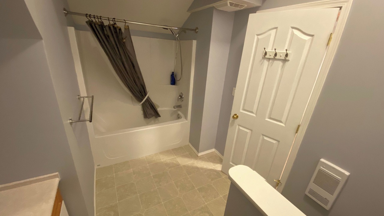 Photo of Bathroom in Courtenay