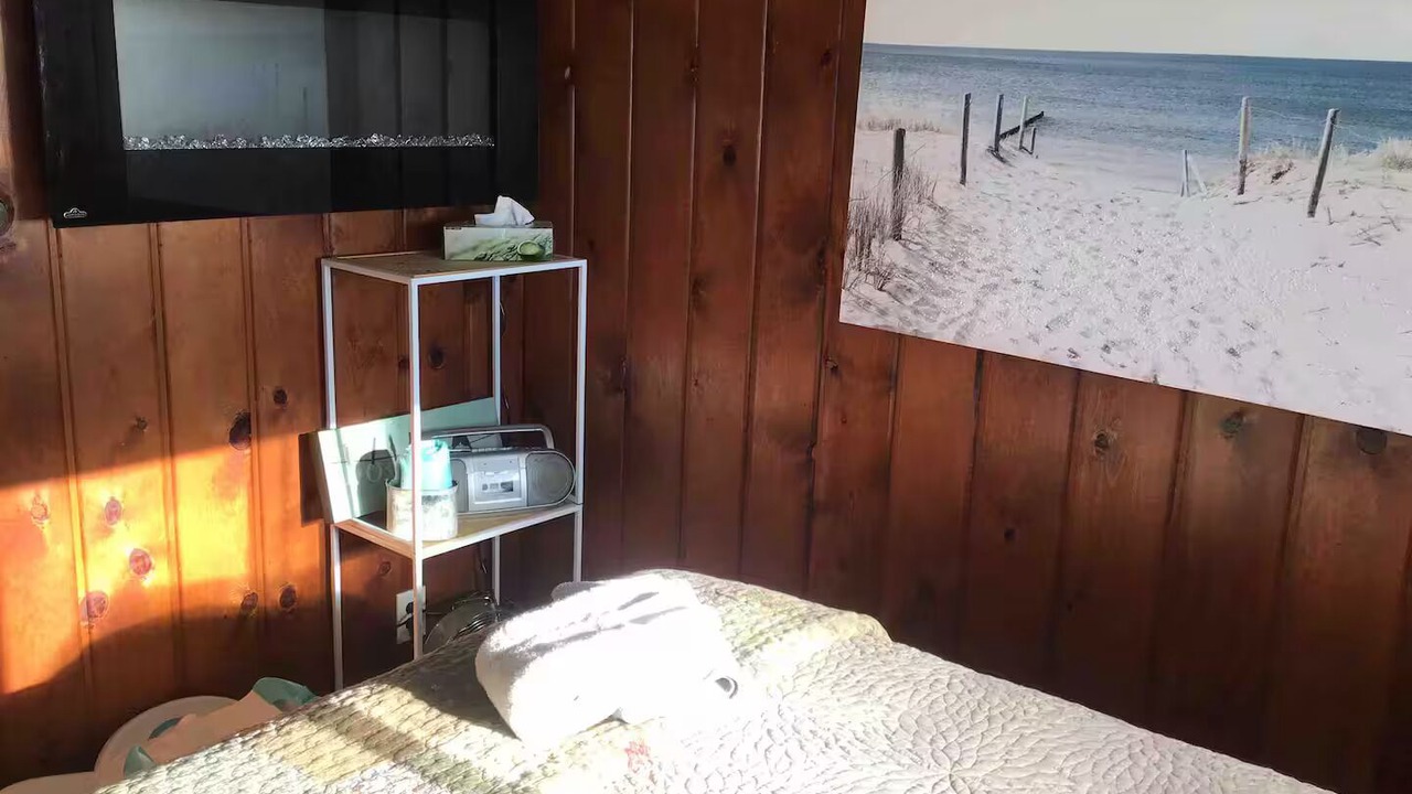 Photo of Bedroom in Romney