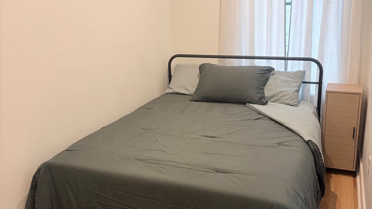 Photo of Bedroom in Lockport