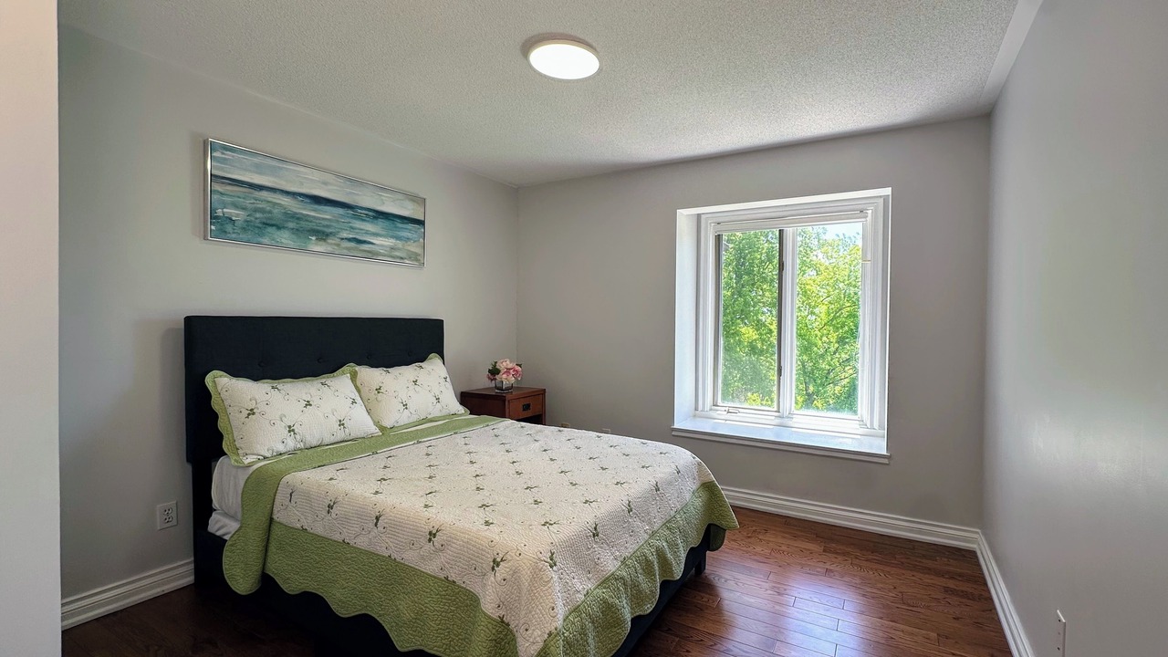 Photo of Bedroom in Colborne