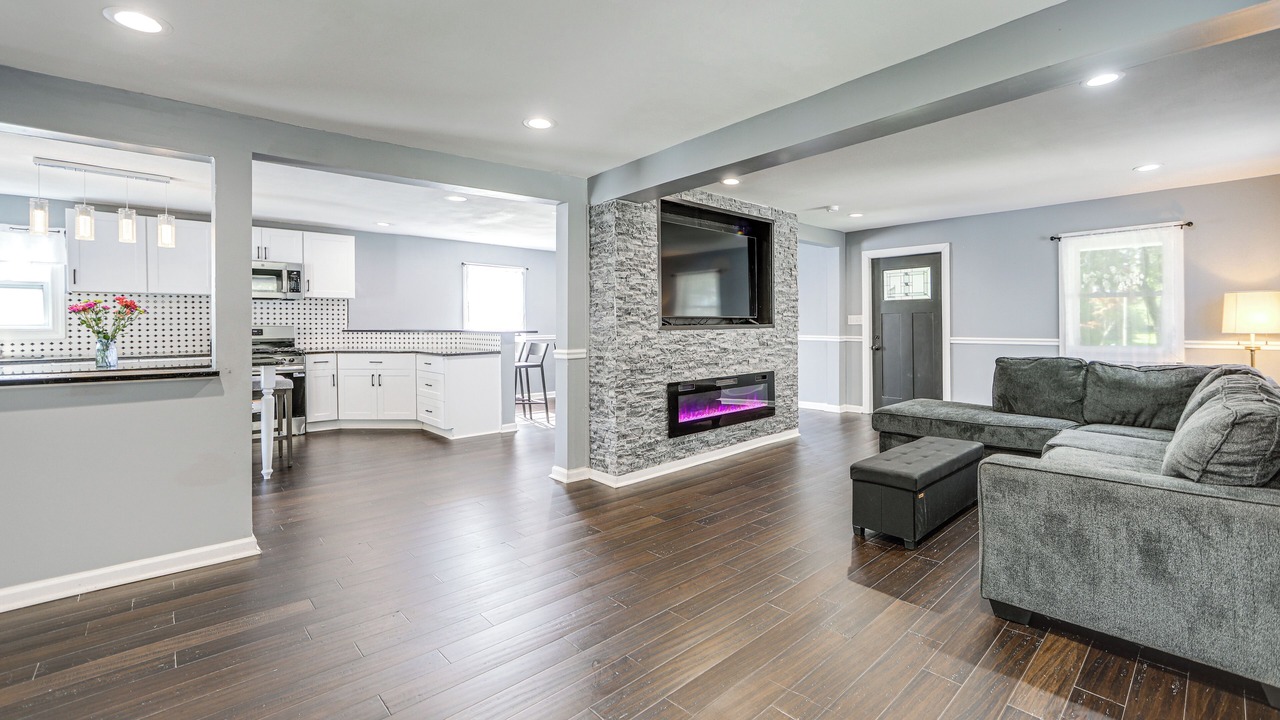 Photo of Livingroom in Auburn