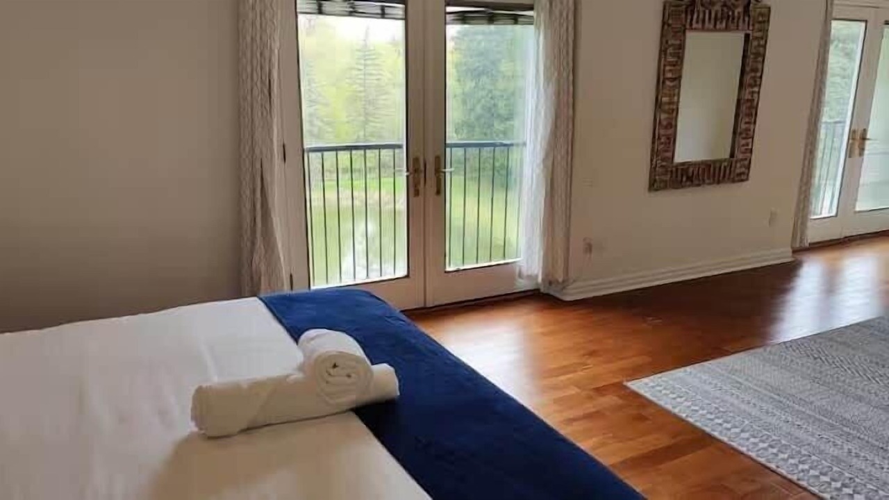Photo of Bedroom in Thornhill