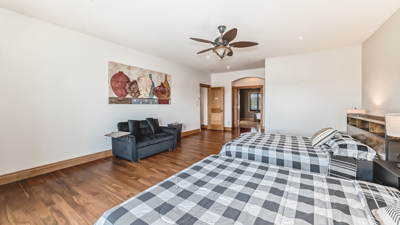 Photo of Bedroom in Calgary-Edmonton Corridor