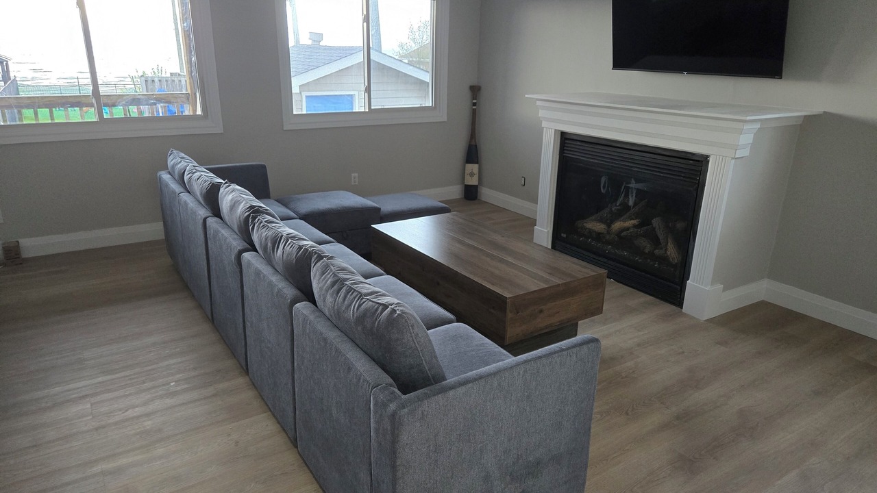 Photo of Livingroom in Wasaga Beach
