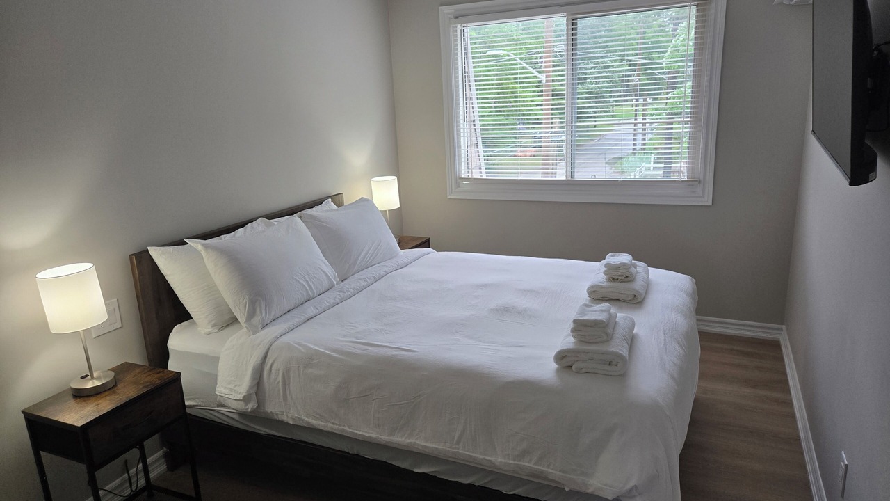 Photo of Bedroom in Wasaga Beach