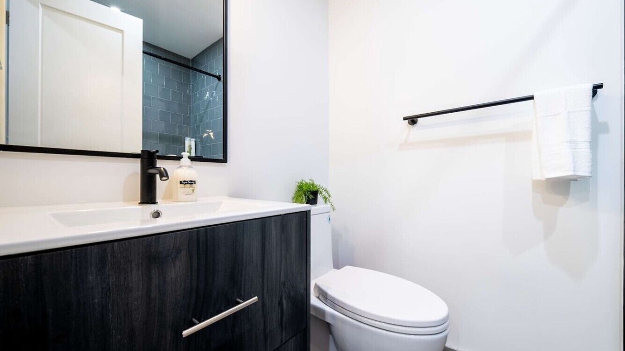 Photo of Bathroom in Centretown