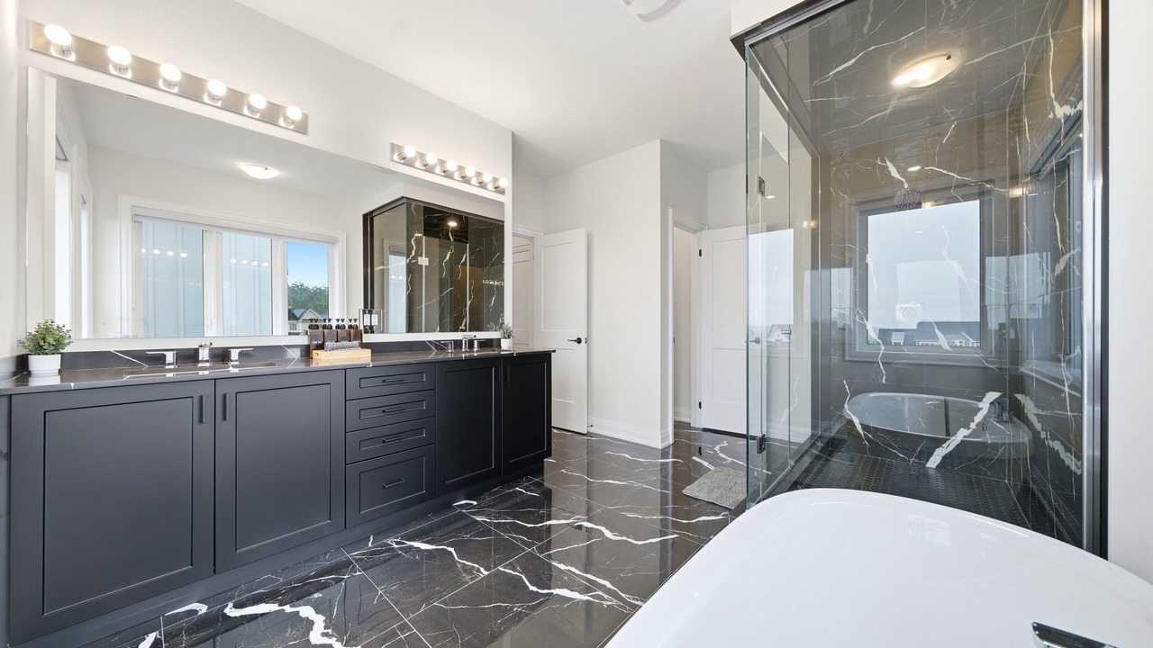 Photo of Bathroom in Oro-Medonte
