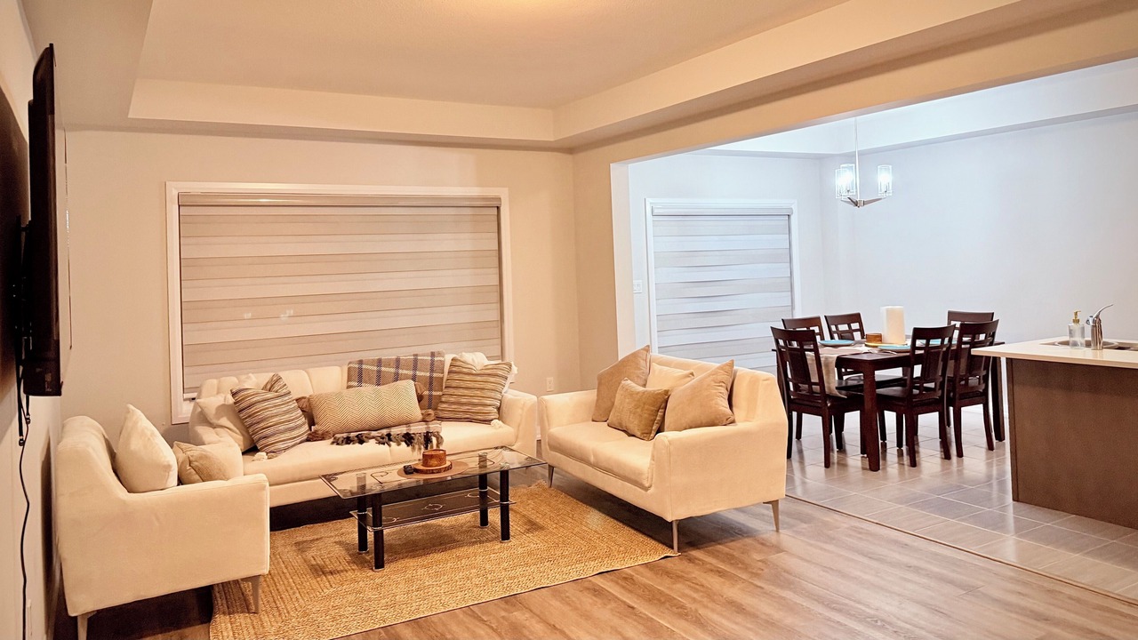 Photo of Livingroom in Fonthill