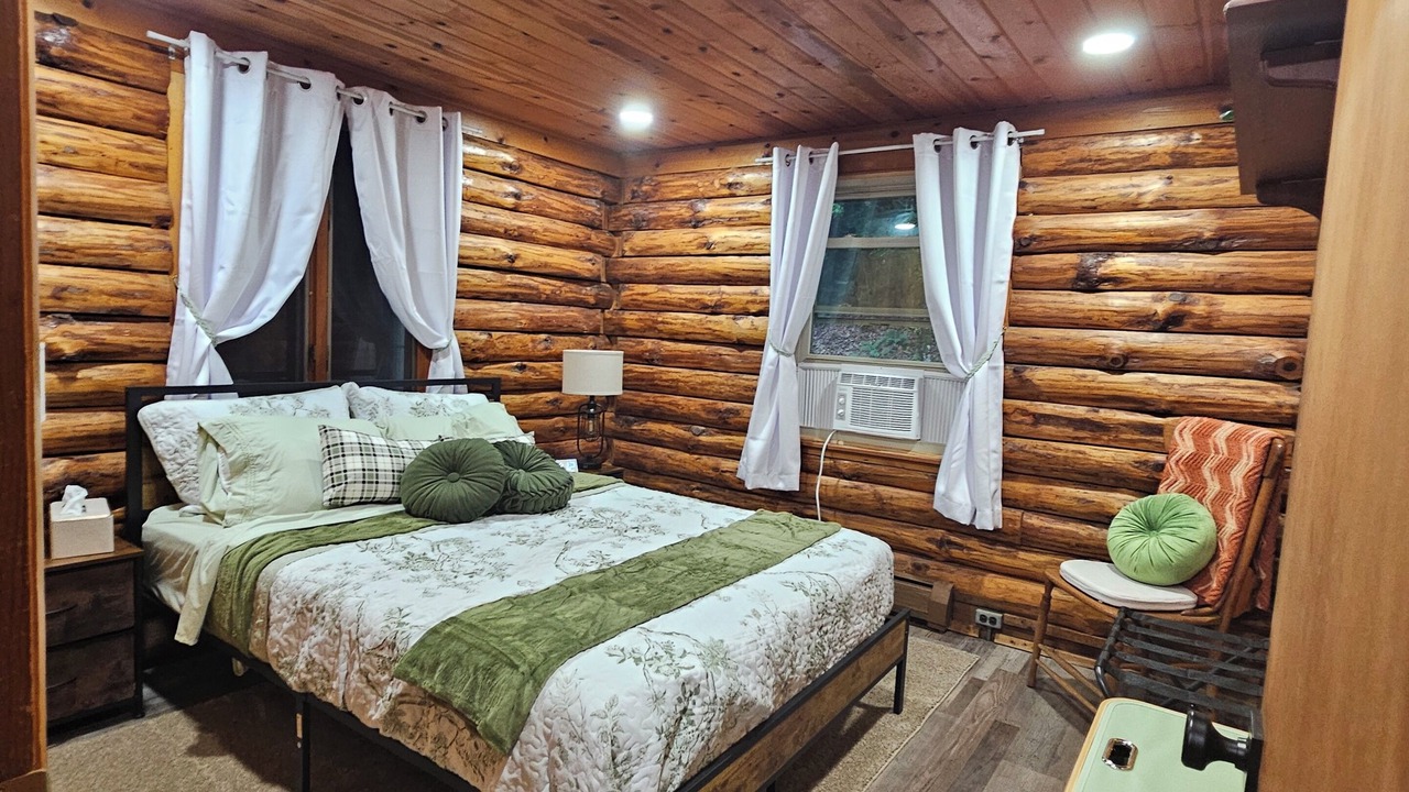 Photo of Bedroom in Campbell