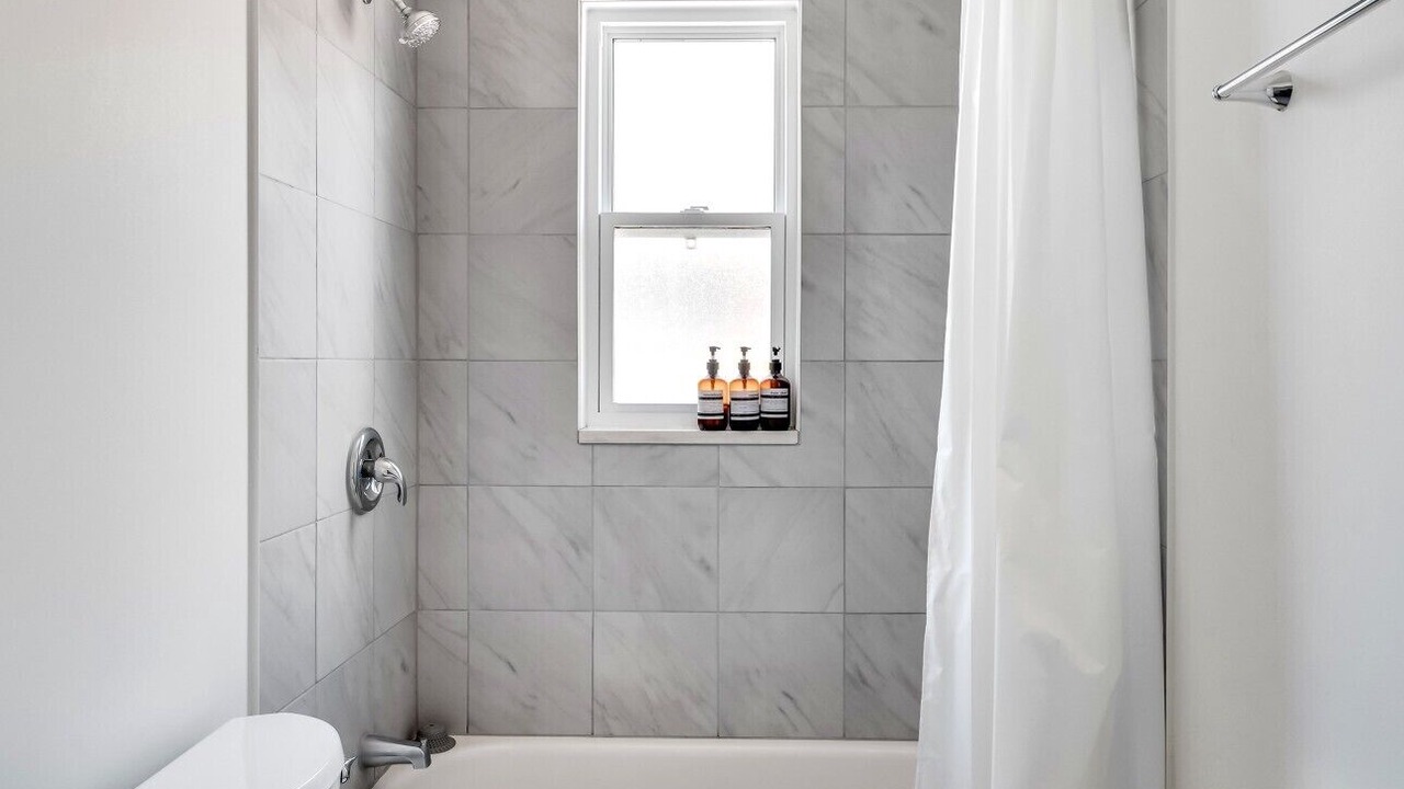 Photo of Bathroom in New Edinburgh