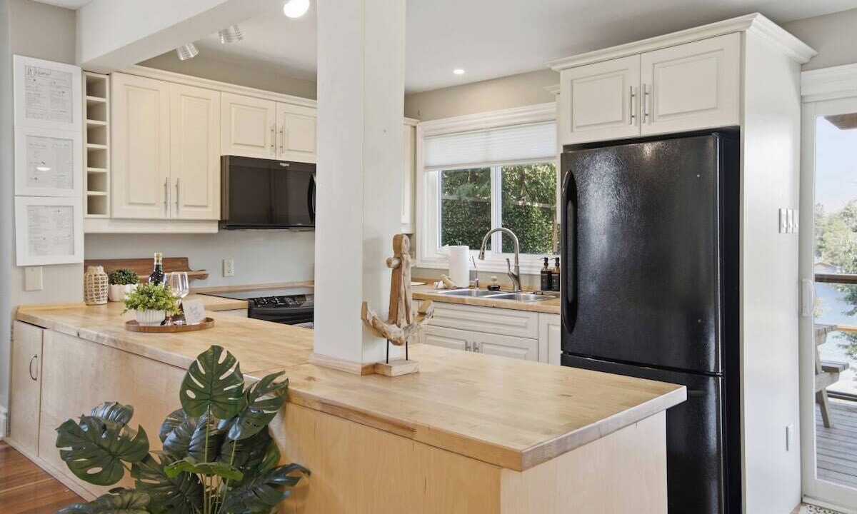 Photo of Kitchen in Fenelon Falls