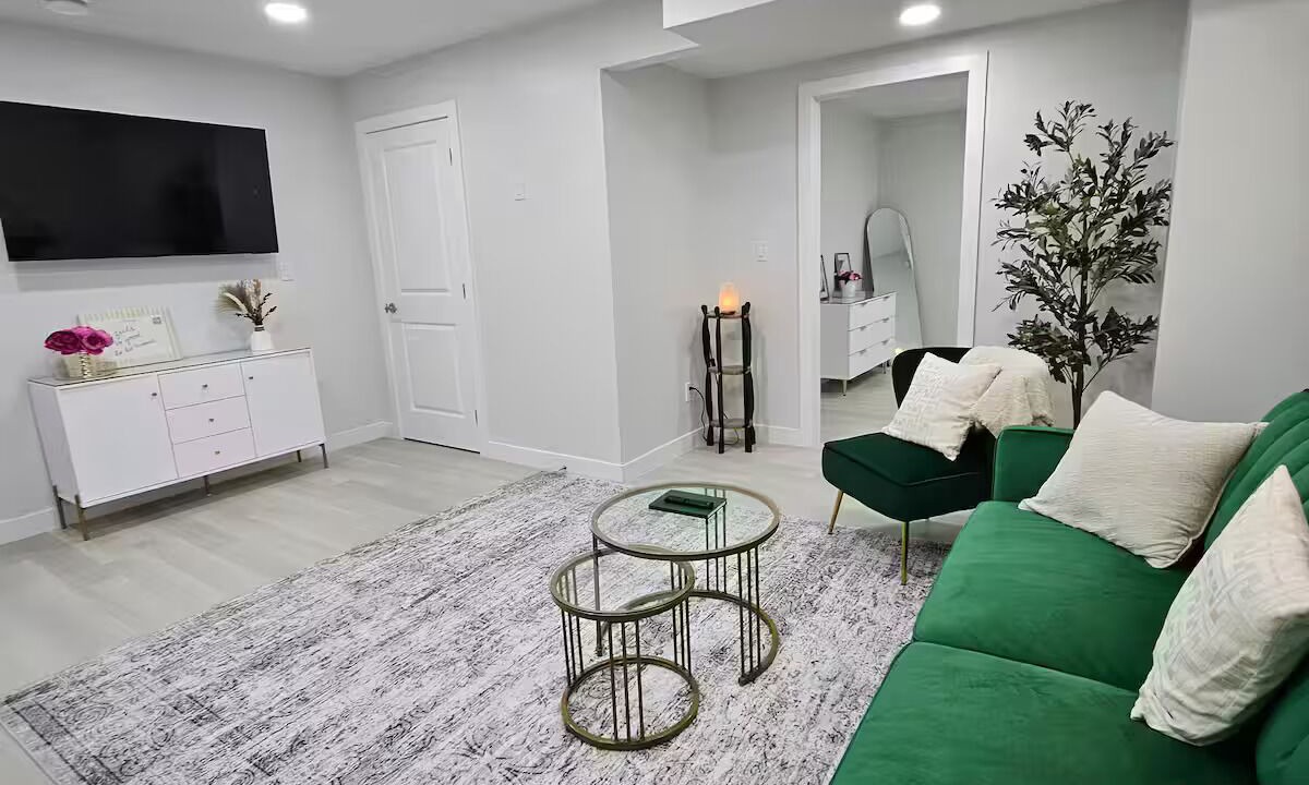 Photo of Livingroom in St. Albert