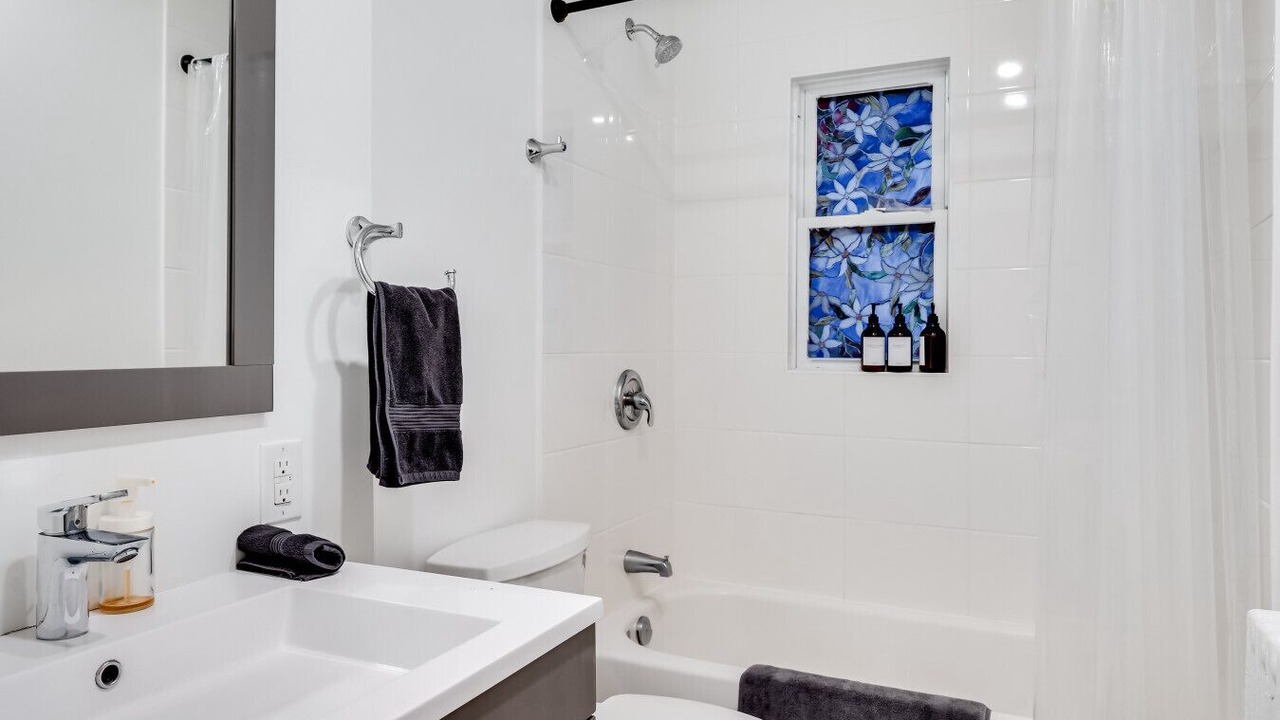 Photo of Bathroom in New Edinburgh