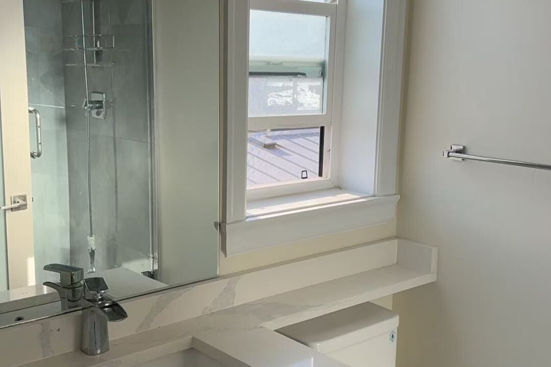 Photo of Bathroom in Sunset