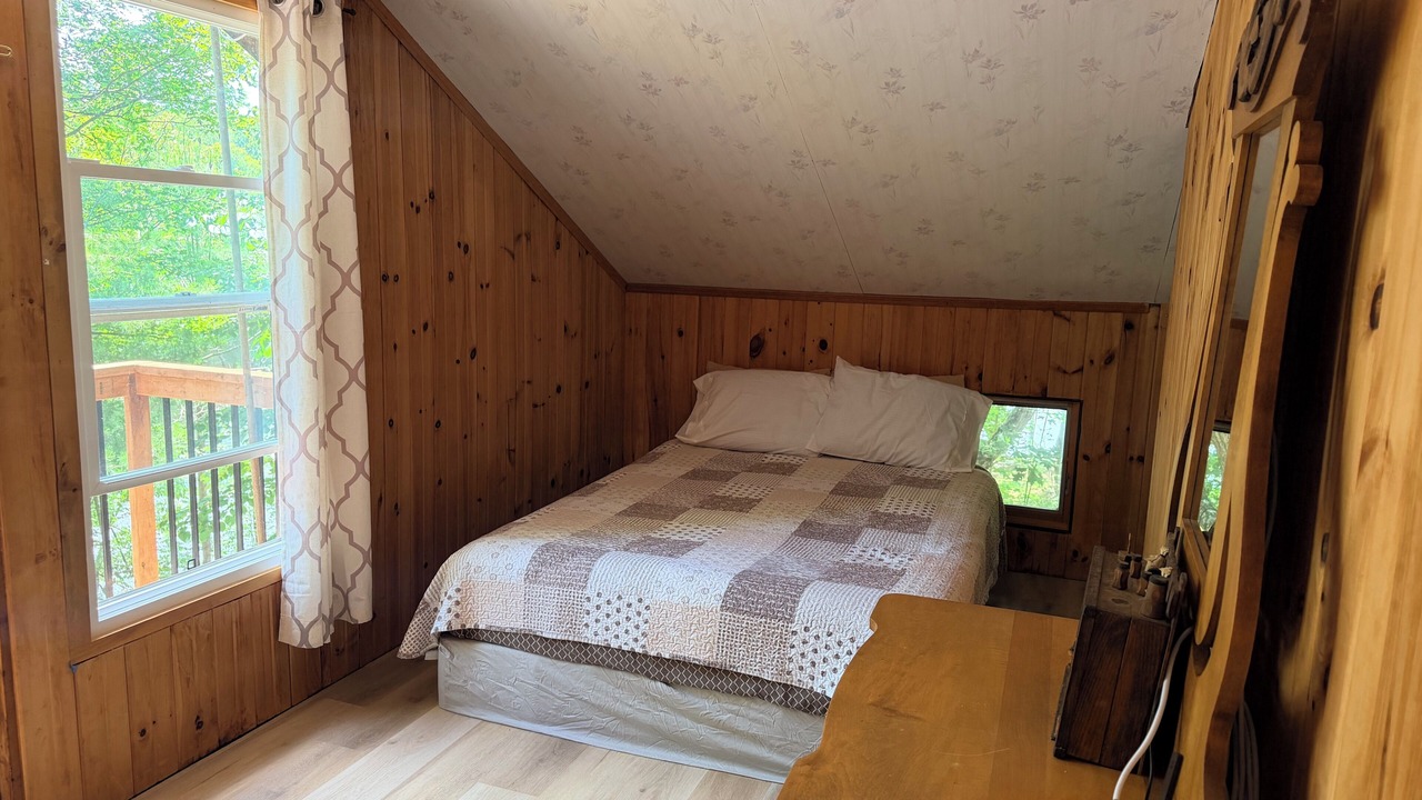 Photo of Bedroom in Frontenac
