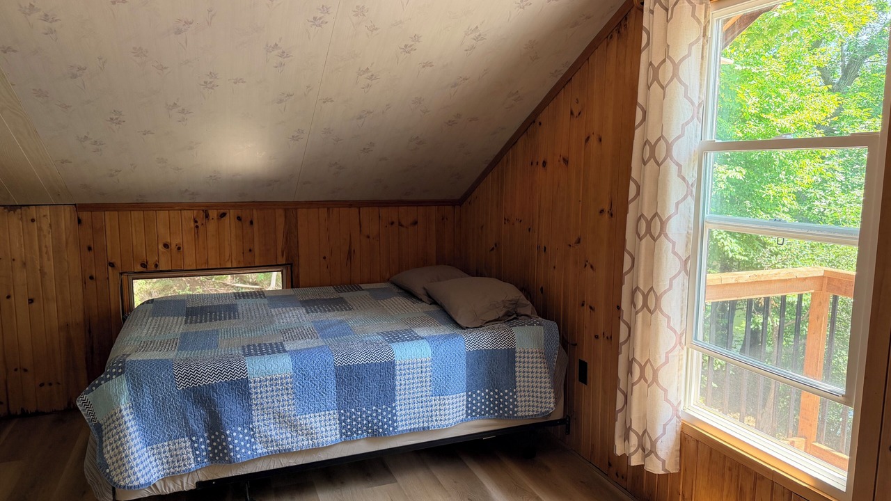 Photo of Bedroom in Frontenac