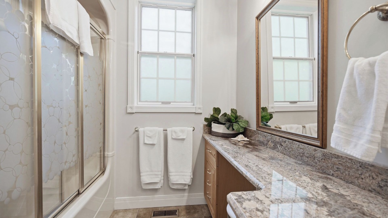 Photo of Bathroom in Grand Bend