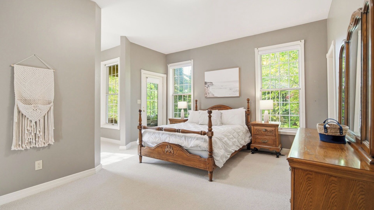 Photo of Bedroom in Grand Bend