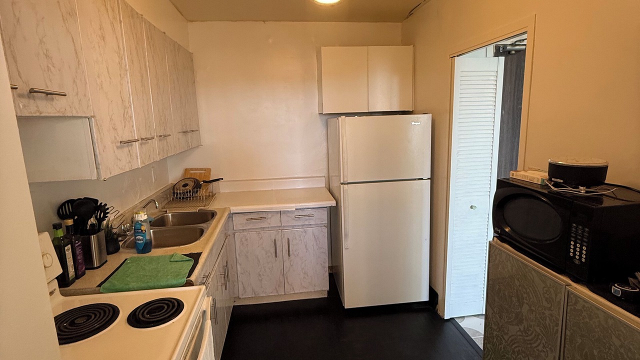 Photo of Kitchen in Briar Hill - Belgravia