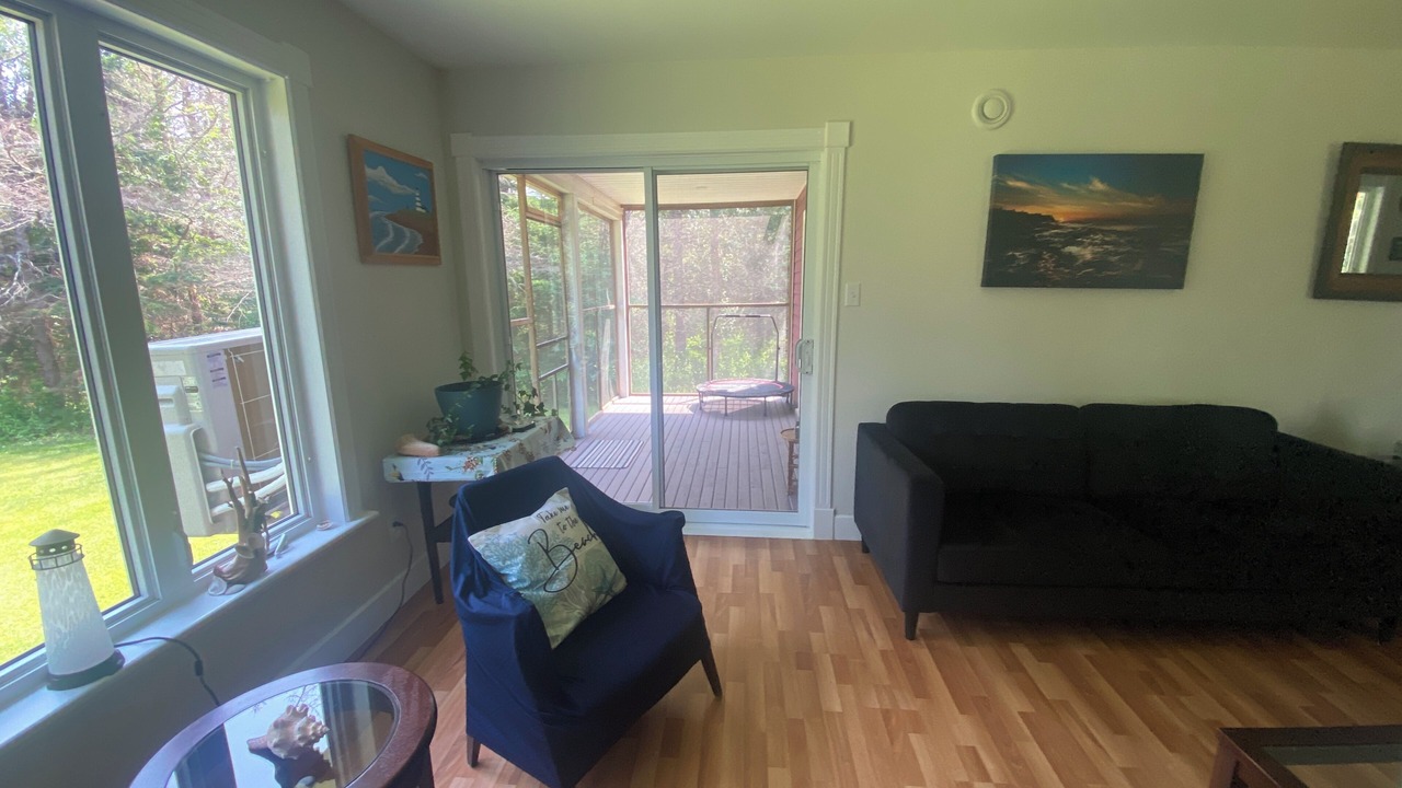 Photo of Livingroom in Prince County
