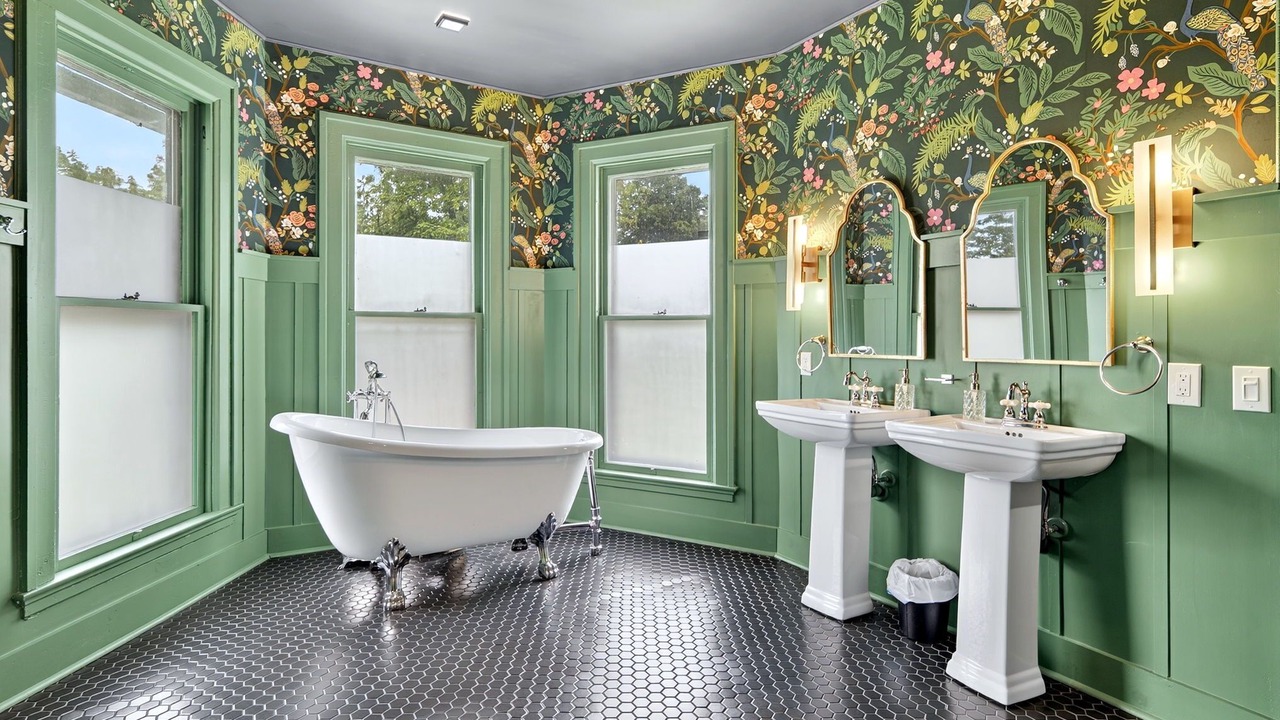 Photo of Bathroom in Lodi