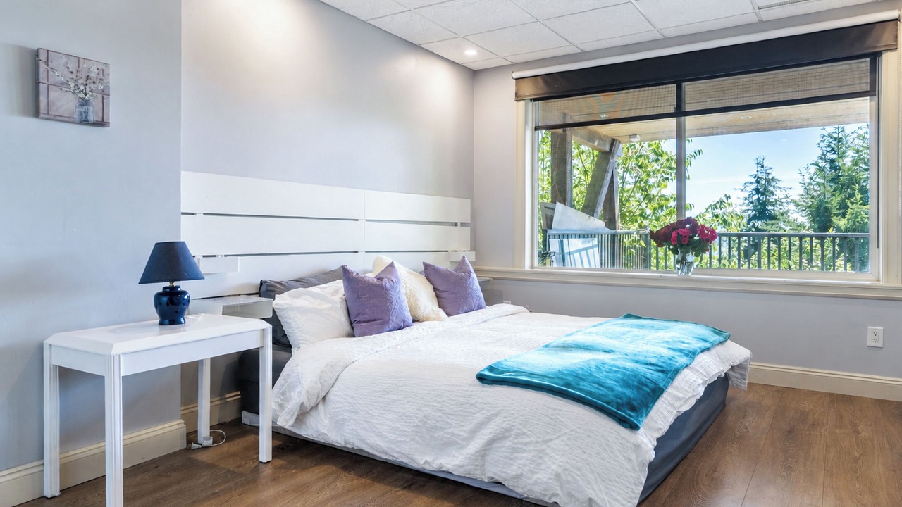 Photo of Bedroom in Newton