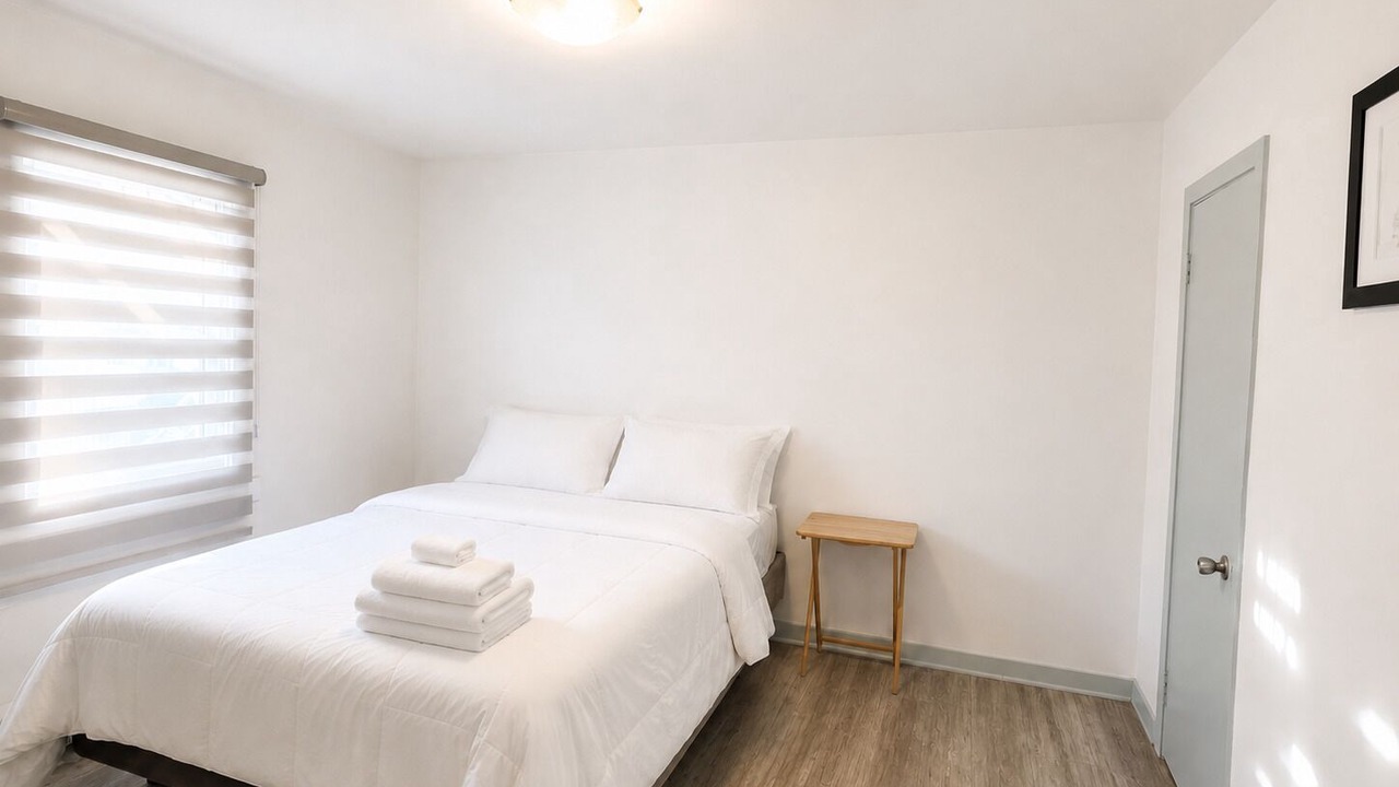 Photo of Bedroom in Longueuil