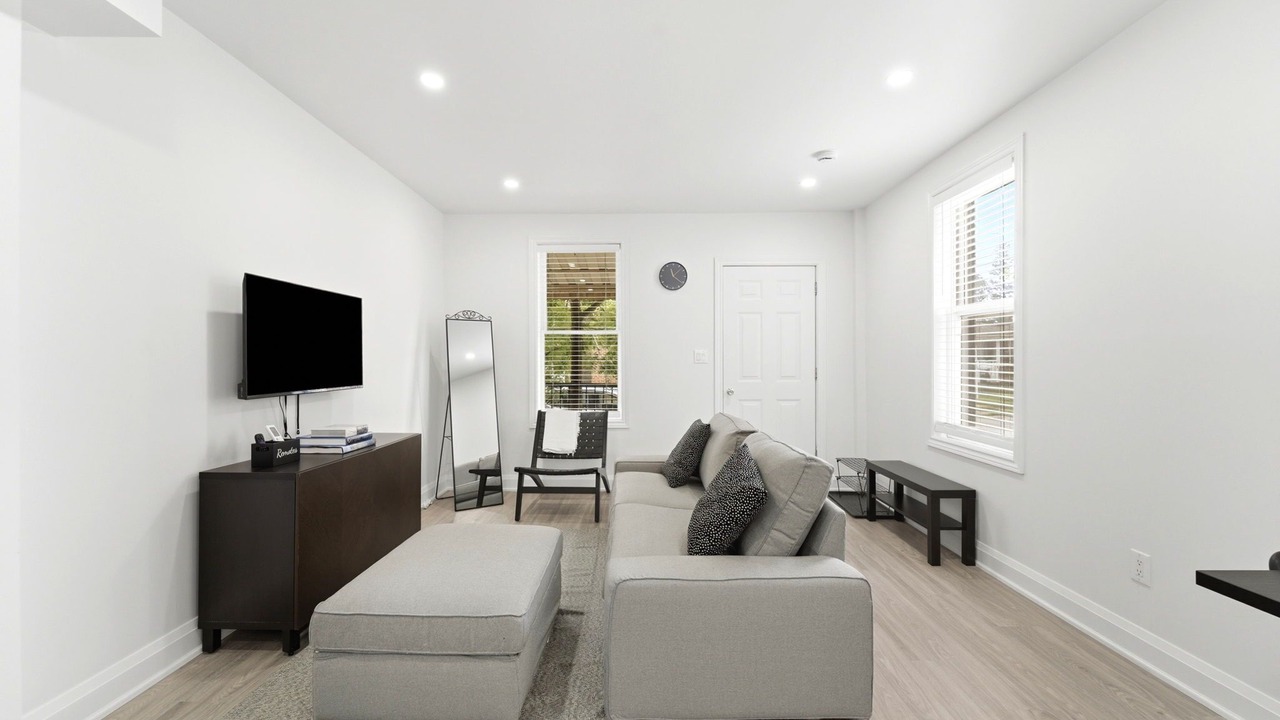 Photo of Livingroom in Brantford