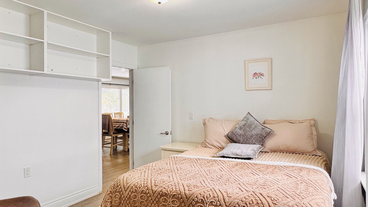 Photo of Bedroom in Durham Region