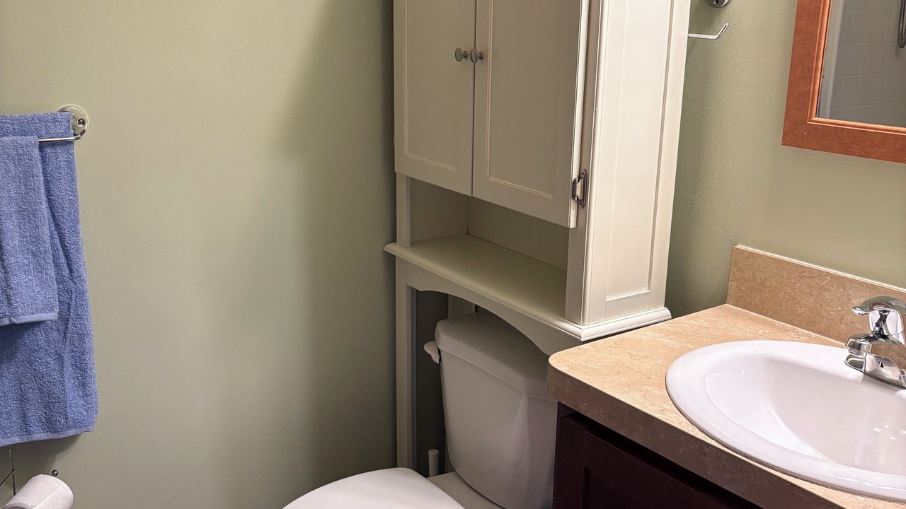 Photo of Bathroom in Georgina