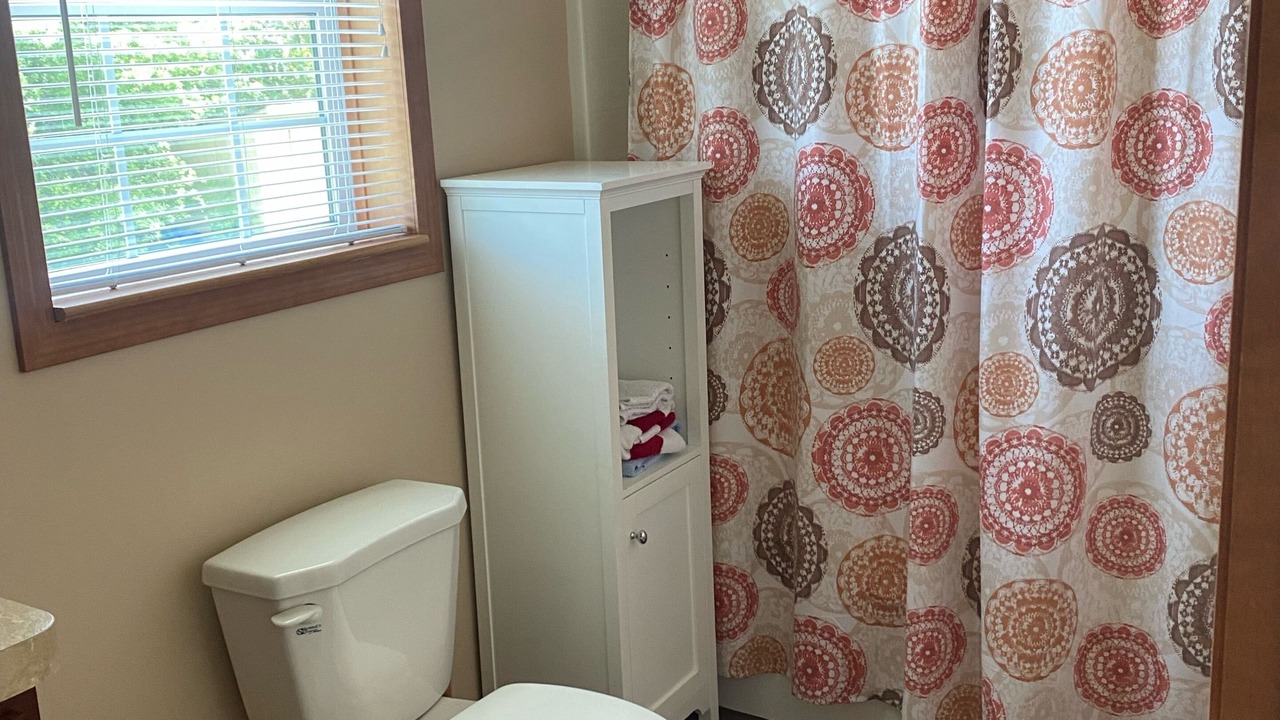 Photo of Bathroom in Georgina