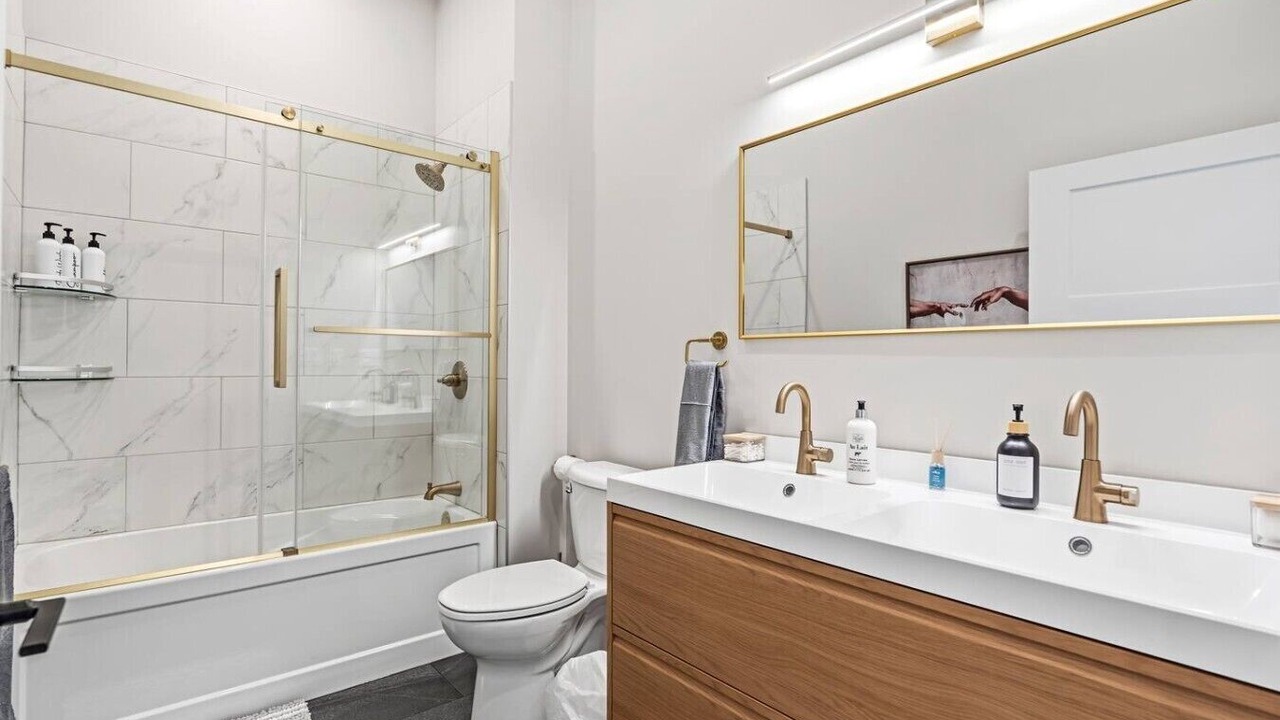Photo of Bathroom in Lunenburg County
