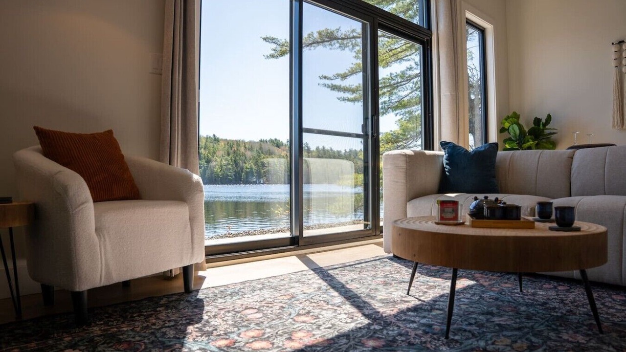 Photo of Livingroom in Lunenburg County