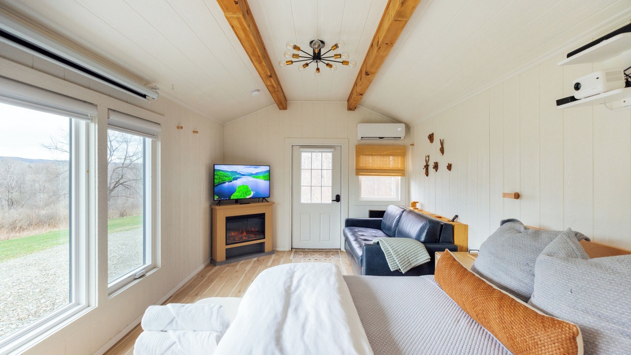 Photo of Bedroom in Bath