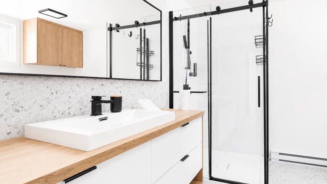 Photo of Bathroom in Lac-Swell