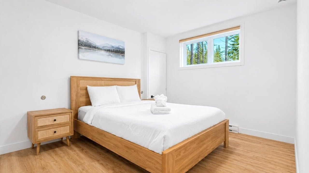 Photo of Bedroom in Lac-Swell