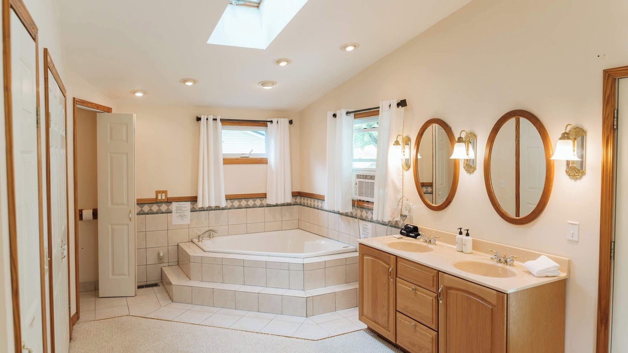 Photo of Bathroom in Town of Benton