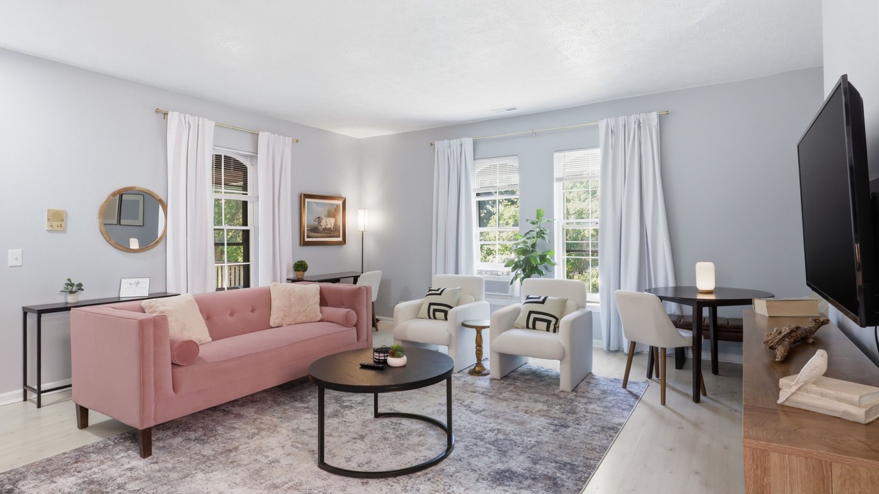 Photo of Livingroom in Corn Hill