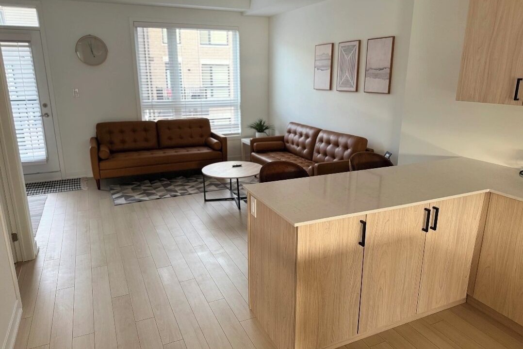 Photo of Livingroom in Ajax